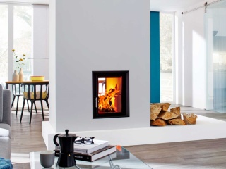 Heizeinsatz mit zwei gegenüber liegenden Scheiben